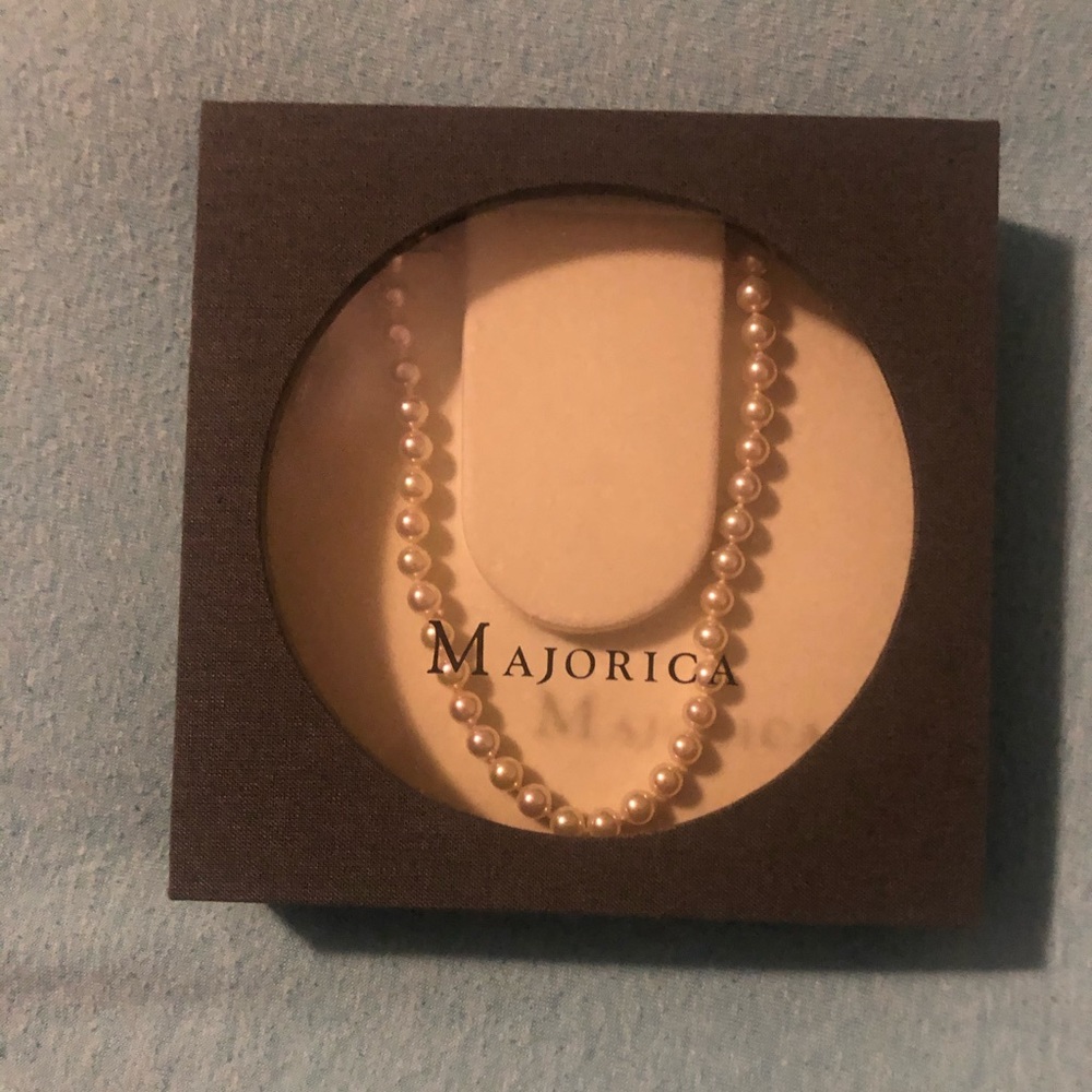 Pearl necklace